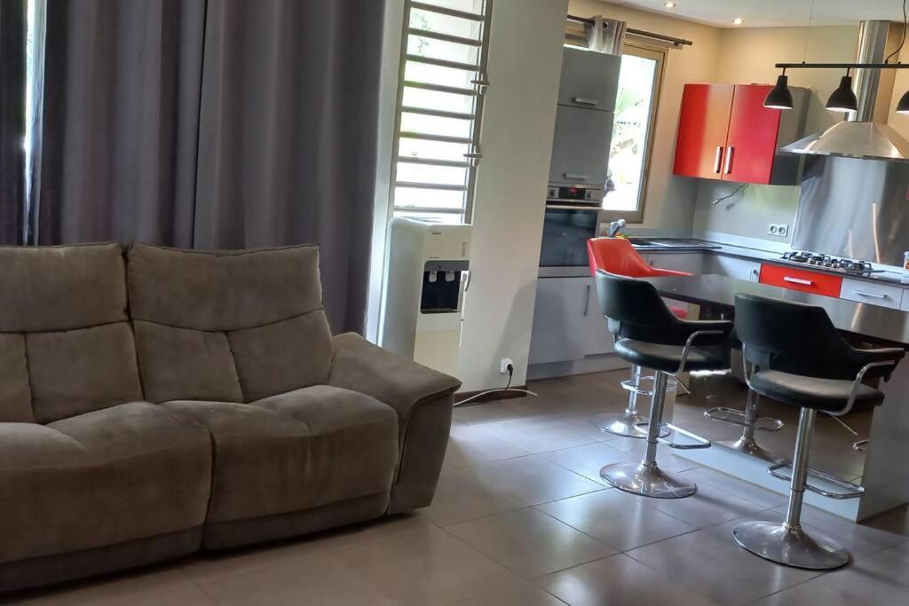 Iolana'S Beach House - Beautiful Home بوناويا المظهر الخارجي الصورة